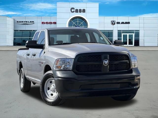 2024 RAM Ram 1500 Classic RAM 1500 CLASSIC TRADESMAN QUAD CAB 4X4 64 BOX