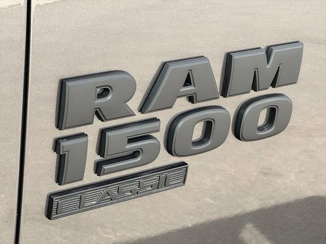 2024 RAM Ram 1500 Classic RAM 1500 CLASSIC WARLOCK QUAD CAB 4X4 64 BOX