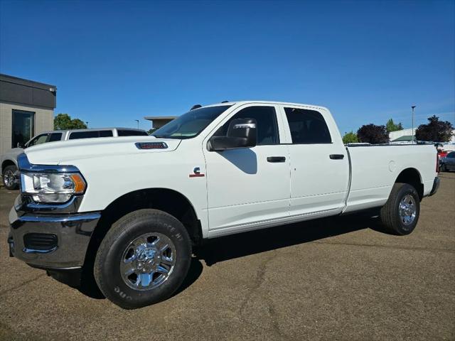 2024 RAM Ram 3500 RAM 3500 TRADESMAN CREW CAB 4X4 8 BOX