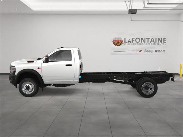 2024 RAM Ram 5500 Chassis Cab RAM 5500 TRADESMAN CHASSIS REGULAR CAB 4X2 108 CA