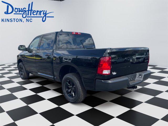 2024 RAM Ram 1500 Classic RAM 1500 CLASSIC TRADESMAN CREW CAB 4X4 57 BOX