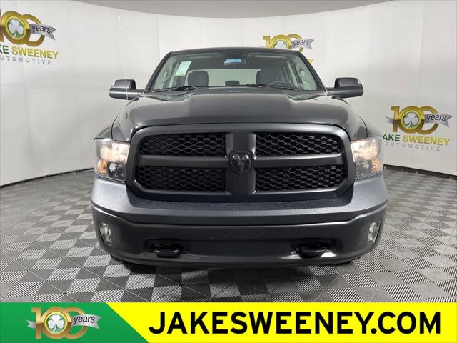 2024 RAM Ram 1500 Classic RAM 1500 CLASSIC TRADESMAN QUAD CAB 4X4 64 BOX