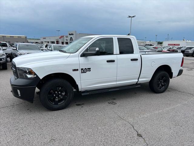 2024 RAM Ram 1500 Classic RAM 1500 CLASSIC TRADESMAN QUAD CAB 4X4 64 BOX