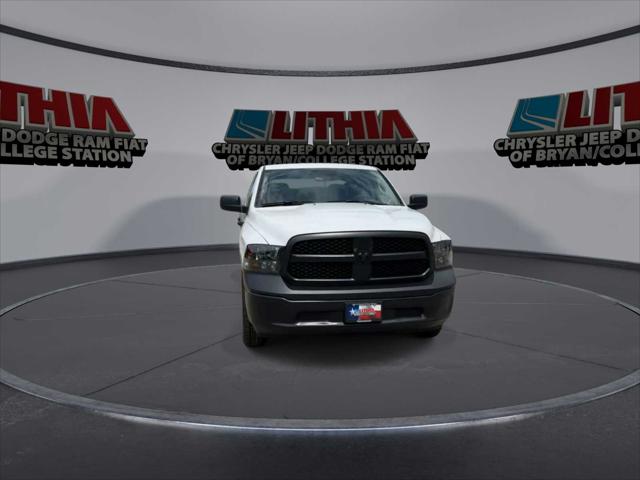 2024 RAM Ram 1500 Classic RAM 1500 CLASSIC TRADESMAN CREW CAB 4X4 57 BOX