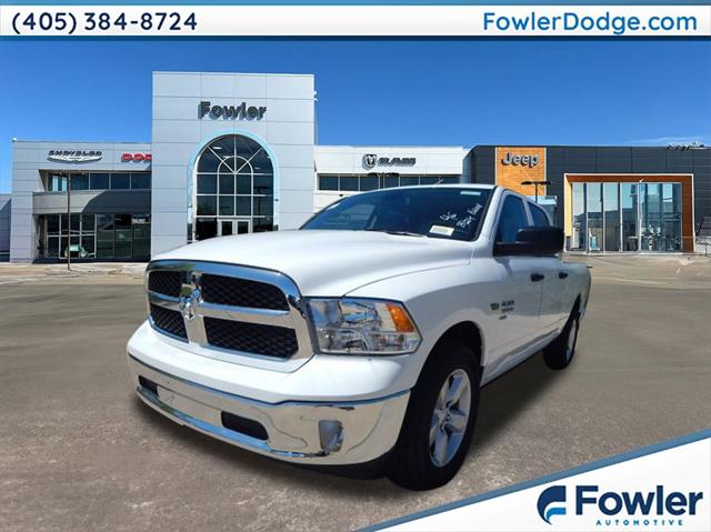 2024 RAM Ram 1500 Classic RAM 1500 CLASSIC TRADESMAN CREW CAB 4X4 64 BOX