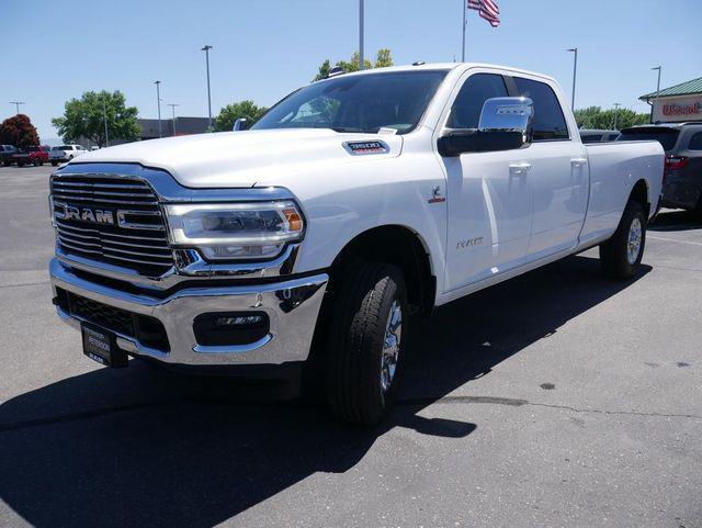 2024 RAM Ram 3500 RAM 3500 LARAMIE CREW CAB 4X4 8 BOX