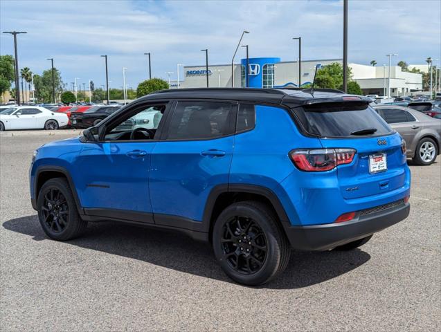 2024 Jeep Compass COMPASS LATITUDE 4X4