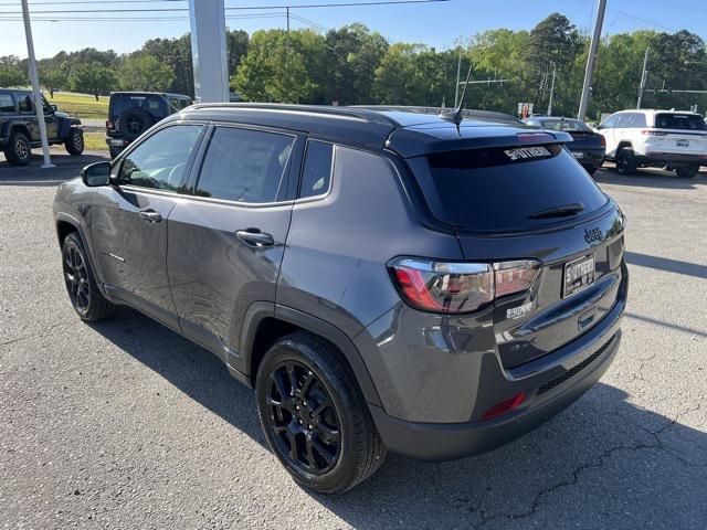 2024 Jeep Compass COMPASS LATITUDE 4X4