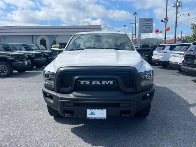 2024 RAM Ram 1500 Classic RAM 1500 CLASSIC WARLOCK CREW CAB 4X4 57 BOX