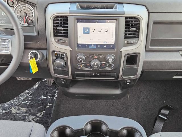 2024 RAM Ram 1500 Classic RAM 1500 CLASSIC TRADESMAN QUAD CAB 4X2 64 BOX