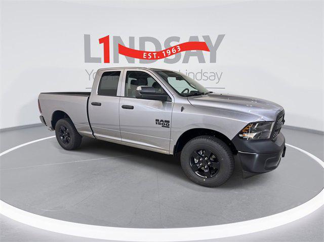 2024 RAM Ram 1500 Classic RAM 1500 CLASSIC TRADESMAN QUAD CAB 4X4 64 BOX