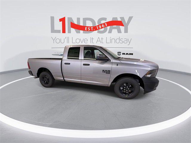 2024 RAM Ram 1500 Classic RAM 1500 CLASSIC TRADESMAN QUAD CAB 4X4 64 BOX