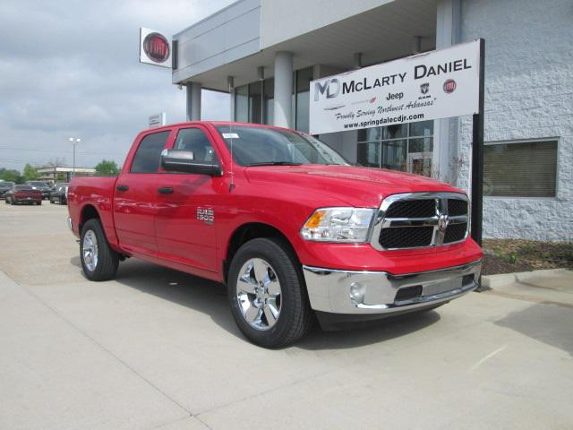 2024 RAM Ram 1500 Classic RAM 1500 CLASSIC TRADESMAN CREW CAB 4X4 57 BOX