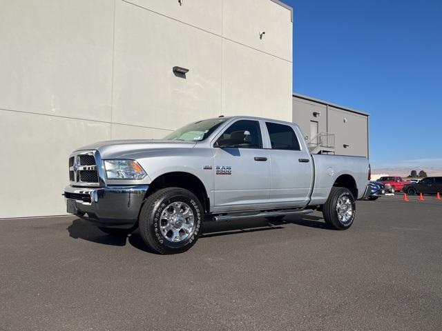 2018 RAM 3500 Tradesman Crew Cab 4x4 64 Box