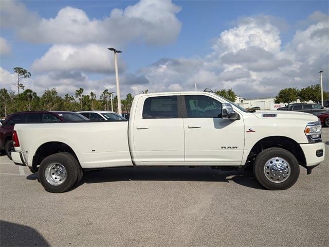 2024 RAM Ram 3500 RAM 3500 LARAMIE CREW CAB 4X4 8 BOX