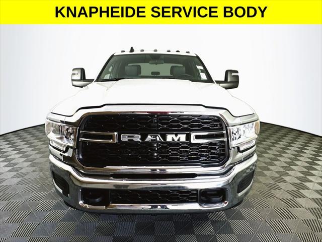 2024 RAM Ram 3500 Chassis Cab RAM 3500 TRADESMAN CREW CAB CHASSIS 4X4 60 CA