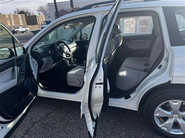2015 Subaru Forester 2.5i