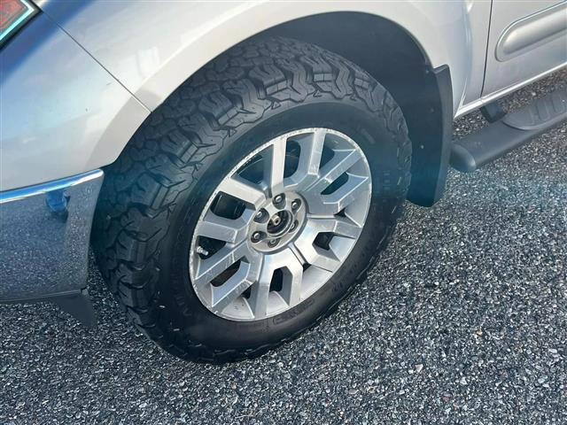 2011 Nissan Frontier SL