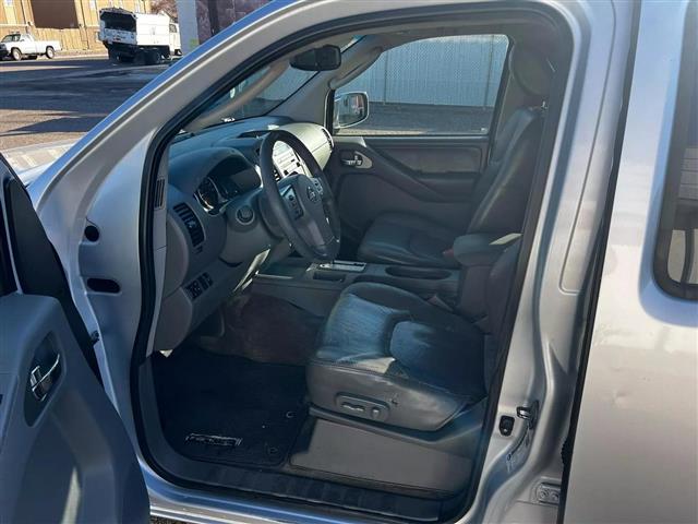 2011 Nissan Frontier SL