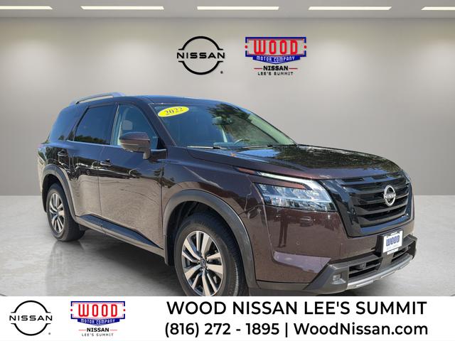 2022 Nissan Pathfinder SL 4WD for sale in Lee's Summit, MT