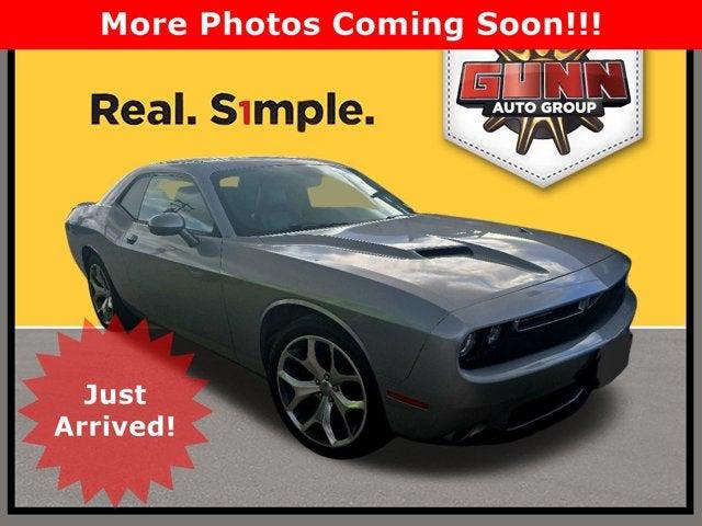 2016 Dodge Challenger SXT Plus