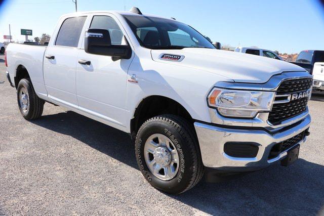 2024 RAM Ram 2500 RAM 2500 TRADESMAN CREW CAB 4X4 64 BOX