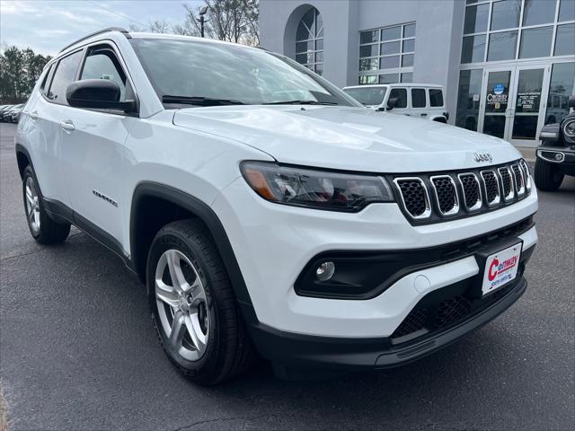 2023 Jeep Compass COMPASS LATITUDE 4X4