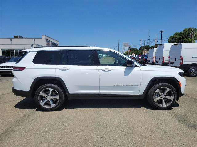 2024 Jeep Grand Cherokee GRAND CHEROKEE L LIMITED 4X4