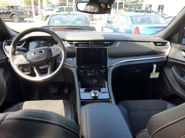 2024 Jeep Grand Cherokee Altitude X 4x2
