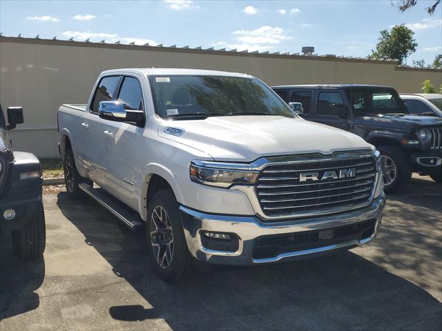 2025 RAM Ram 1500 RAM 1500 LARAMIE CREW CAB 4X4 57 BOX