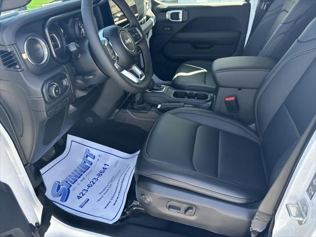 2024 Jeep Wrangler 4-Door Sahara 4x4