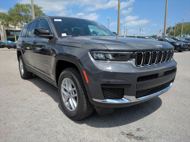 2024 Jeep Grand Cherokee GRAND CHEROKEE L LAREDO X 4X4