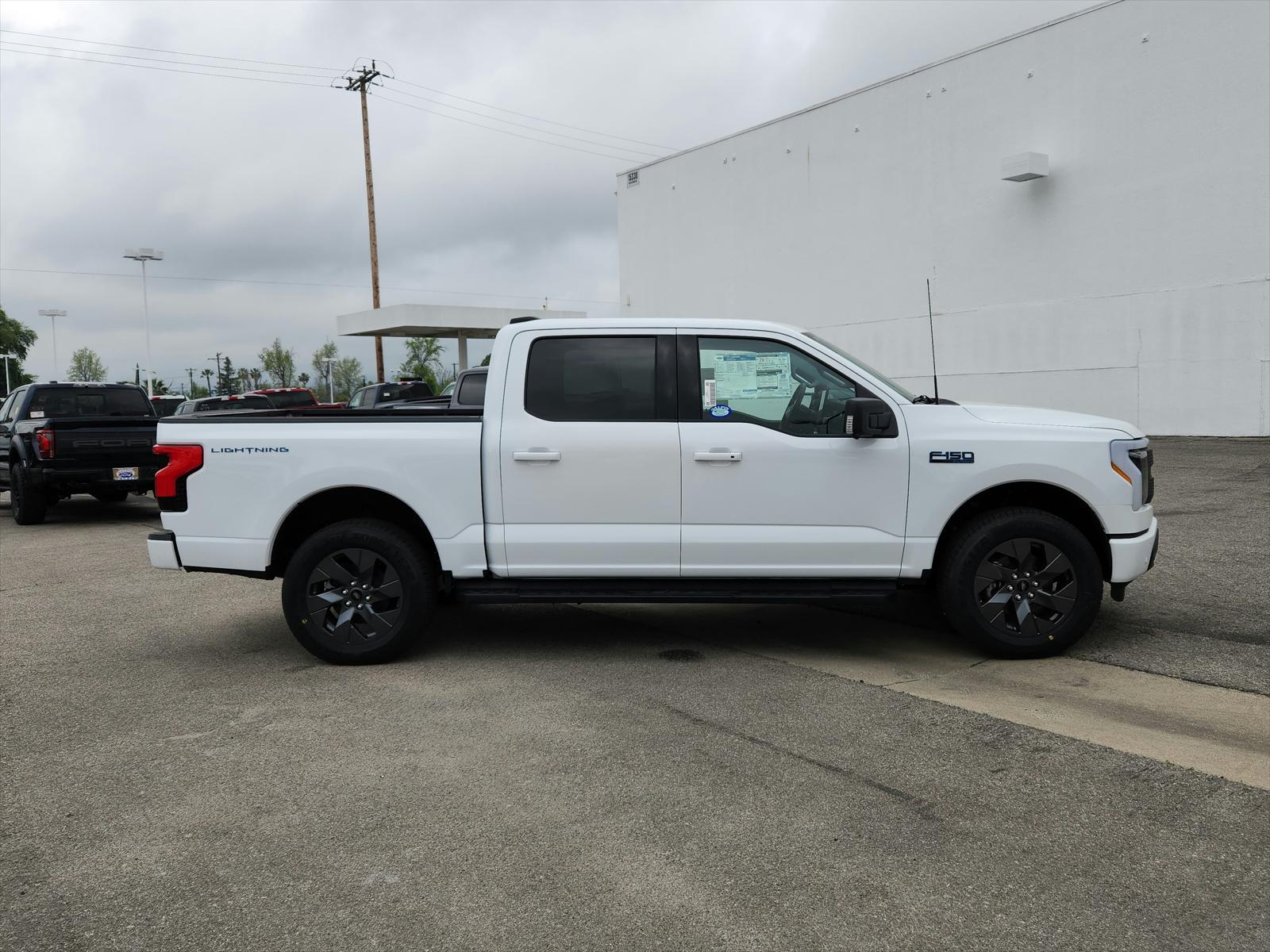 2024 Ford F-150 Lightning Flash