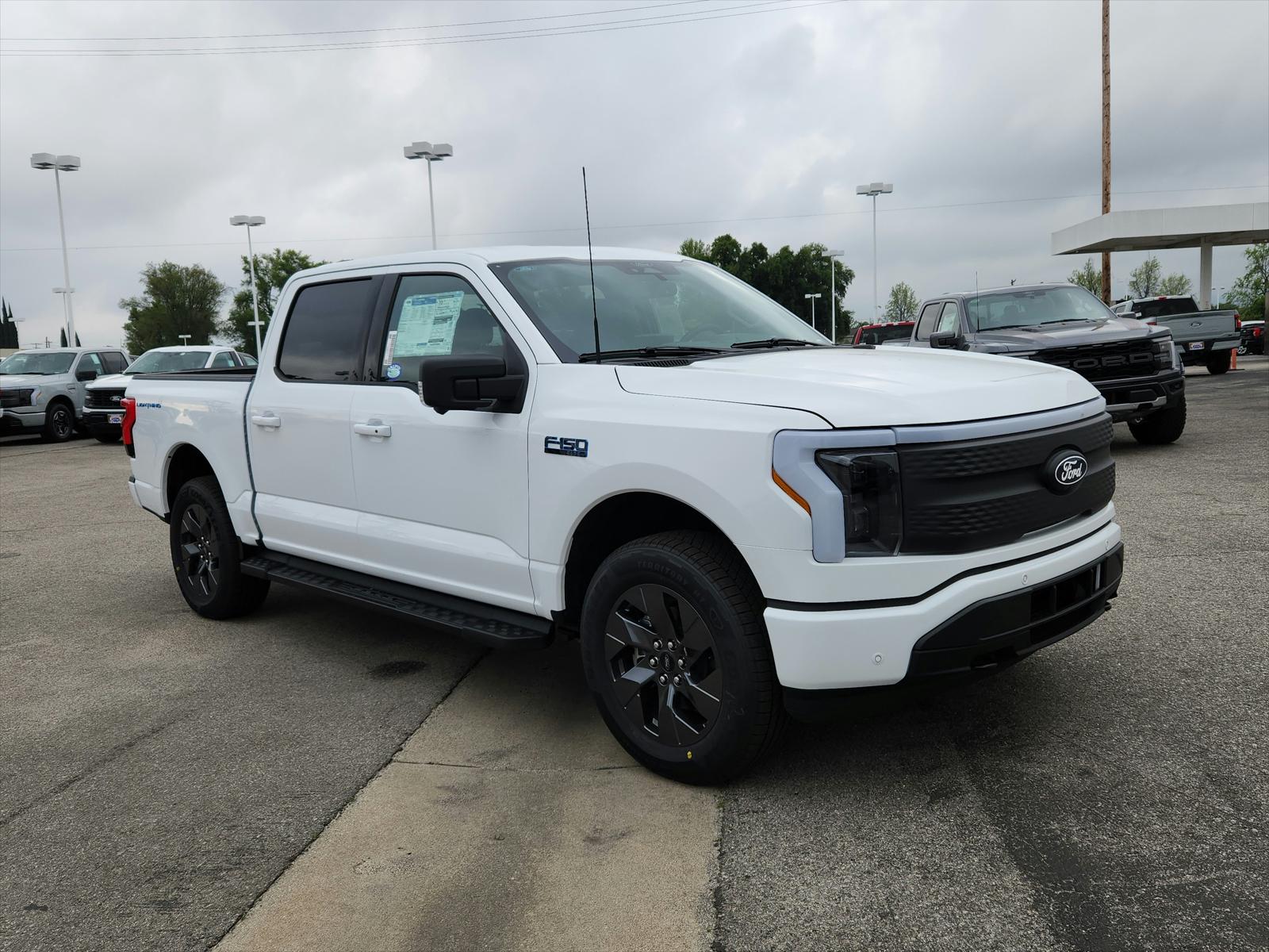 2024 Ford F-150 Lightning Flash