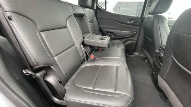 2023 GMC Acadia FWD SLT