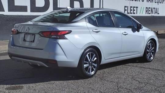 2021 Nissan Versa SV Xtronic CVT