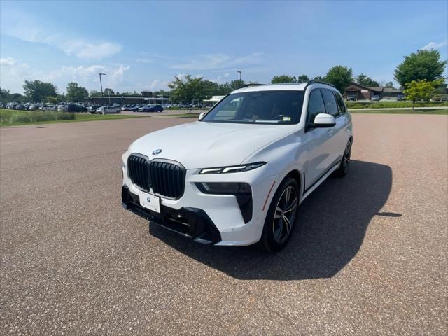 2023 BMW X7