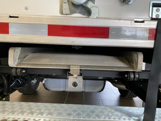 2024 Ford E-350 Cutaway E-350 SRW 138 WB