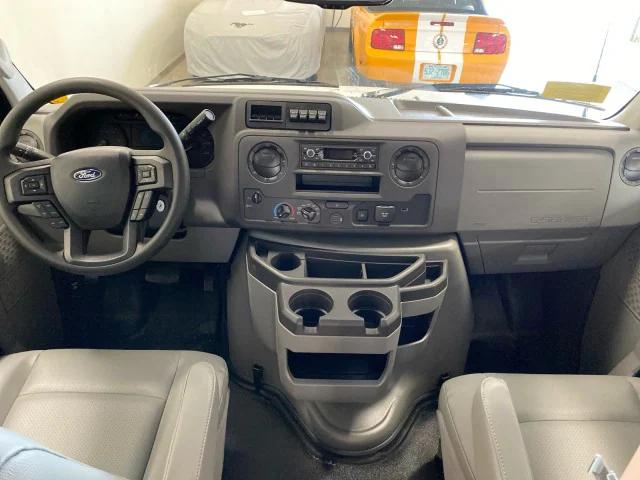 2024 Ford E-350 Cutaway E-350 SRW 138 WB