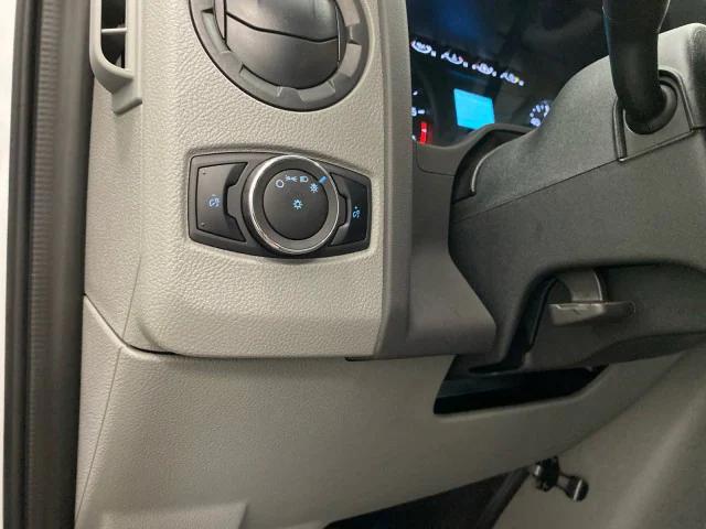 2024 Ford E-350 Cutaway E-350 SRW 138 WB