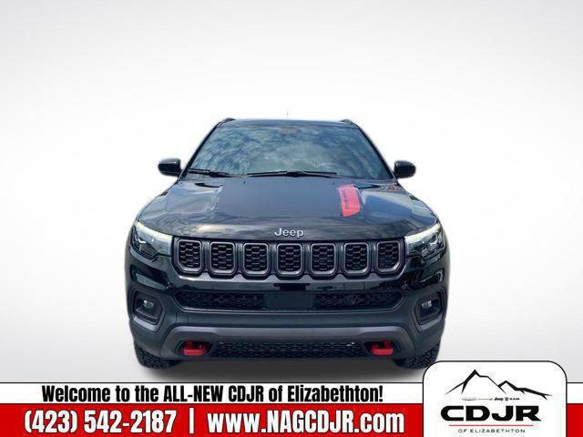 2024 Jeep Compass COMPASS TRAILHAWK 4X4
