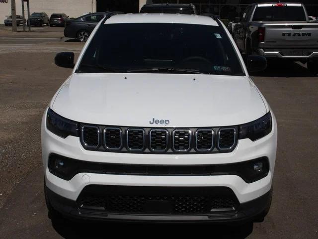 2024 Jeep Compass COMPASS LATITUDE LUX 4X4