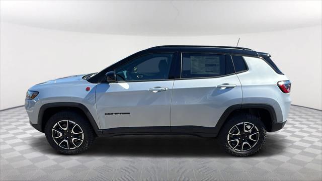 2024 Jeep Compass COMPASS TRAILHAWK 4X4