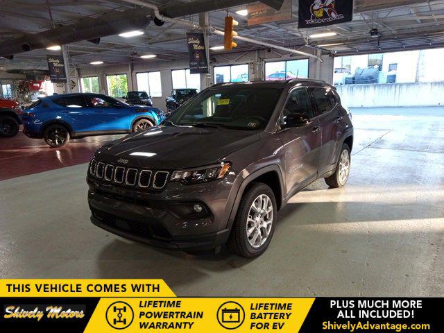 2024 Jeep Compass COMPASS LATITUDE LUX 4X4