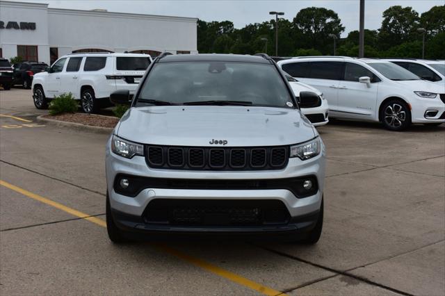 2024 Jeep Compass COMPASS LATITUDE 4X4