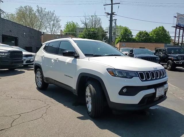 2024 Jeep Compass COMPASS LATITUDE LUX 4X4