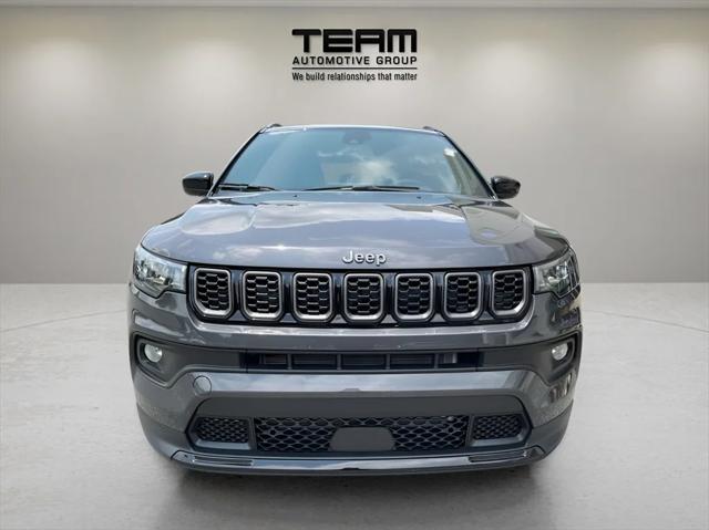 2024 Jeep Compass COMPASS LATITUDE 4X4