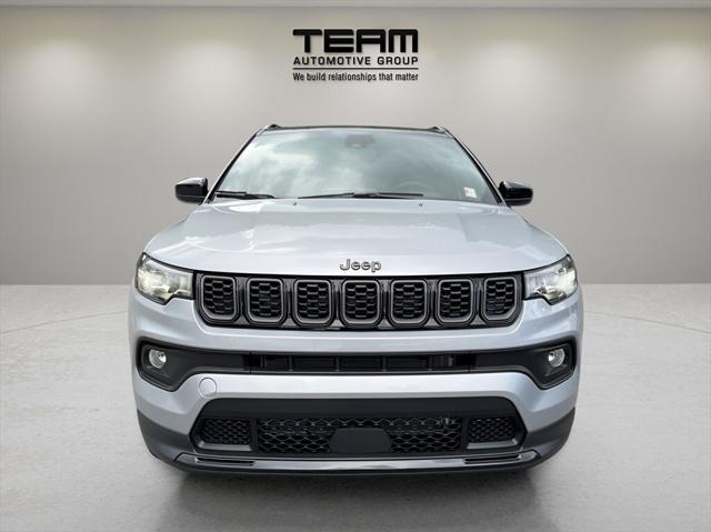 2024 Jeep Compass COMPASS LATITUDE 4X4