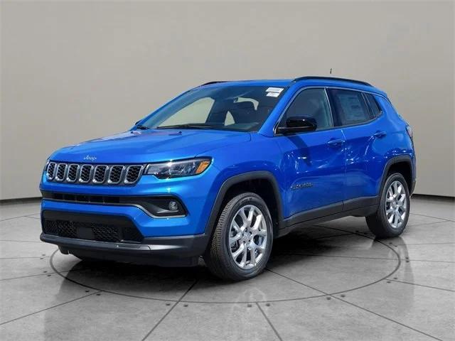 2024 Jeep Compass COMPASS LATITUDE LUX 4X4