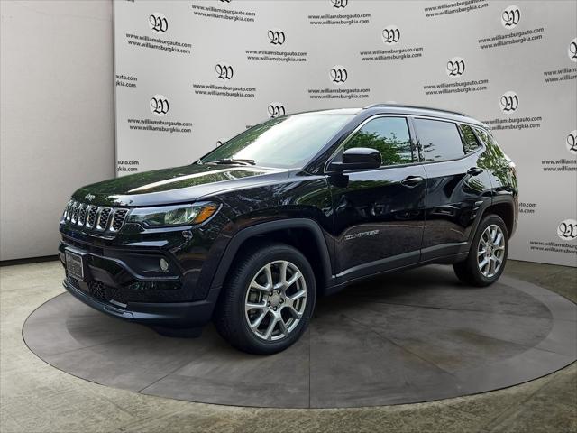 2024 Jeep Compass COMPASS LATITUDE LUX 4X4